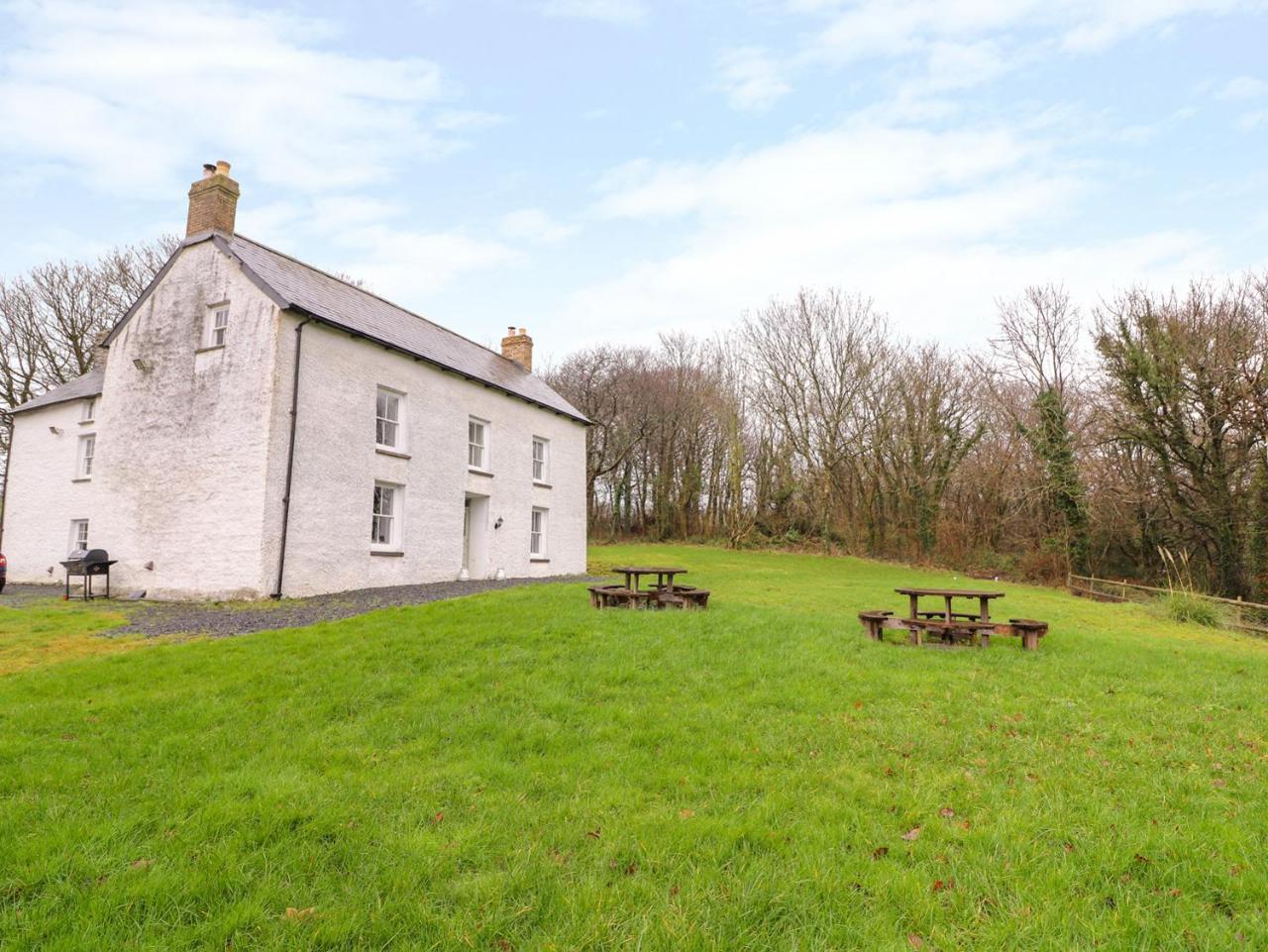 Villa Llwyncadfor Farm à Llangunllo Extérieur photo