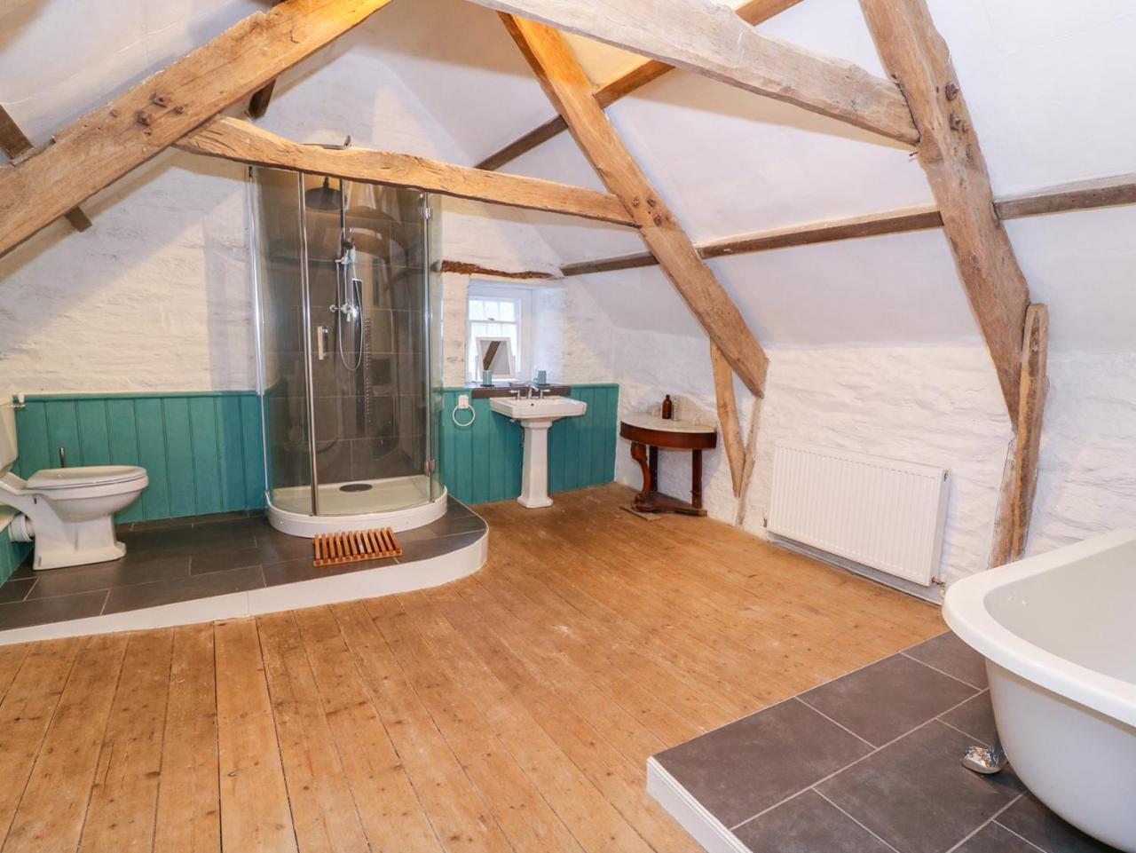 Villa Llwyncadfor Farm à Llangunllo Extérieur photo